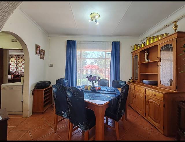 3 BEDROOM FREEHOLD FOR SALE IN KRUGERSRUS